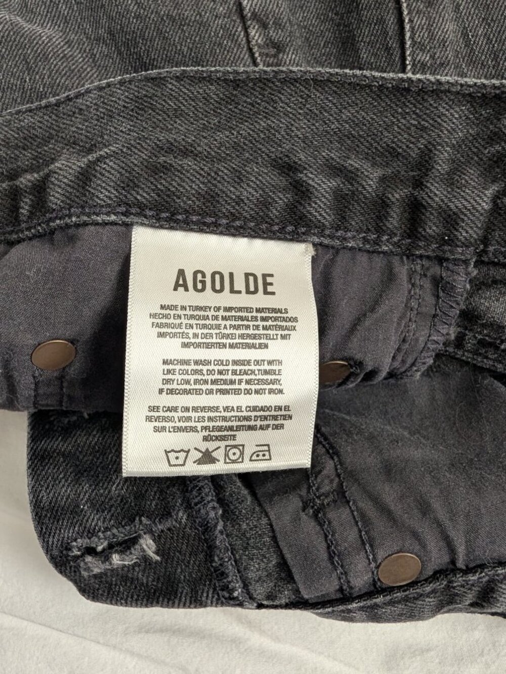AGOLDE Dee Ultra High Rise Cutoff Shorts in Black - Size 27 - Picture 9 of 9
